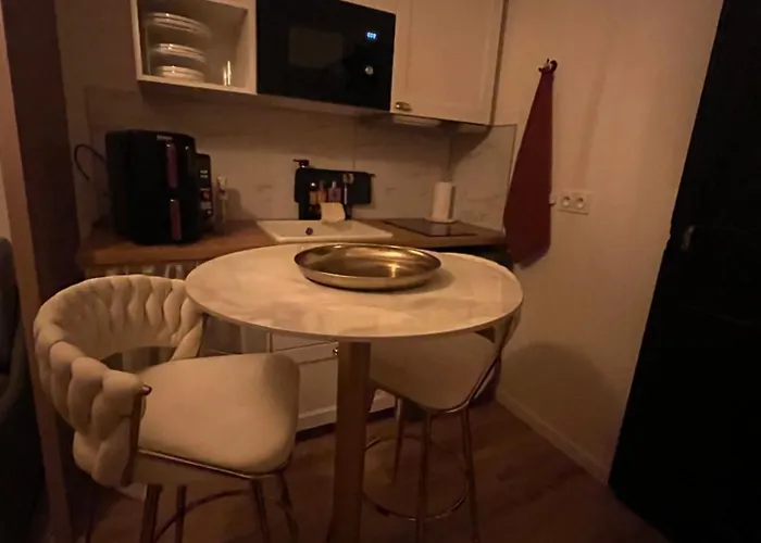 Le Petit De Laura Cosy Parking & Netflix